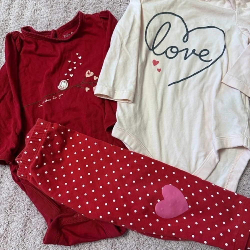 Baby Gap 3 Piece Outfit Set 9-12M Heart Leggings & Bodysuits